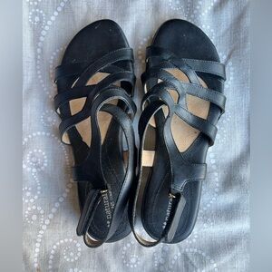 Naturalizer Cadence black leather sandals size 8.5 W